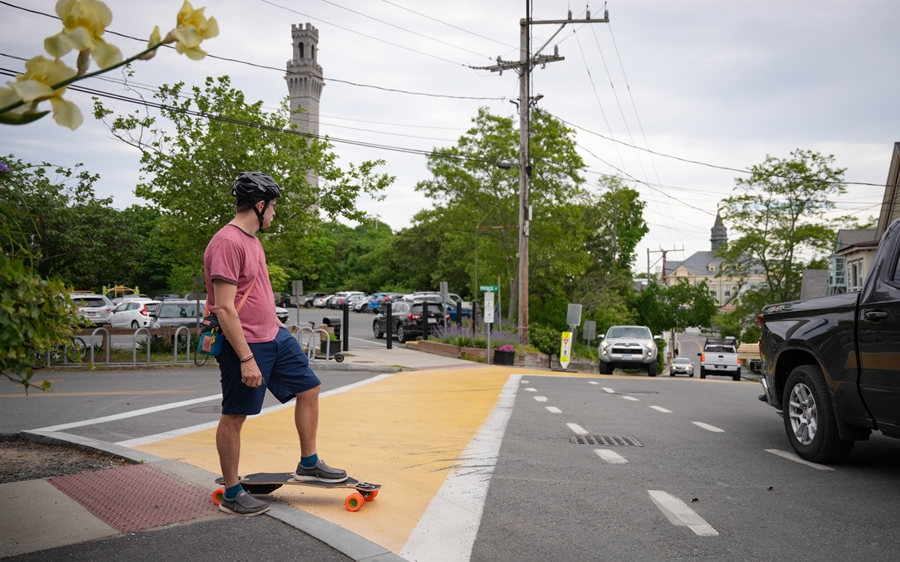 Proposed 'Walk Zone' Revives a Rider's Conundrum: Commercial or