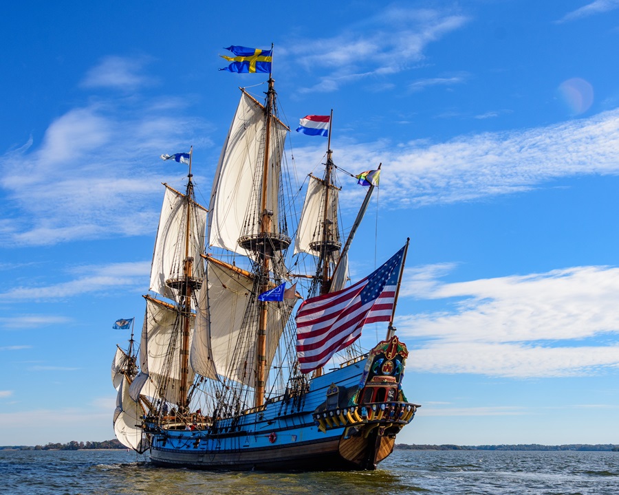 Coastal Sailing Craft 船 船舶 帆船 The Kalmar Nyckel Returns to Provincetown Harbor - The